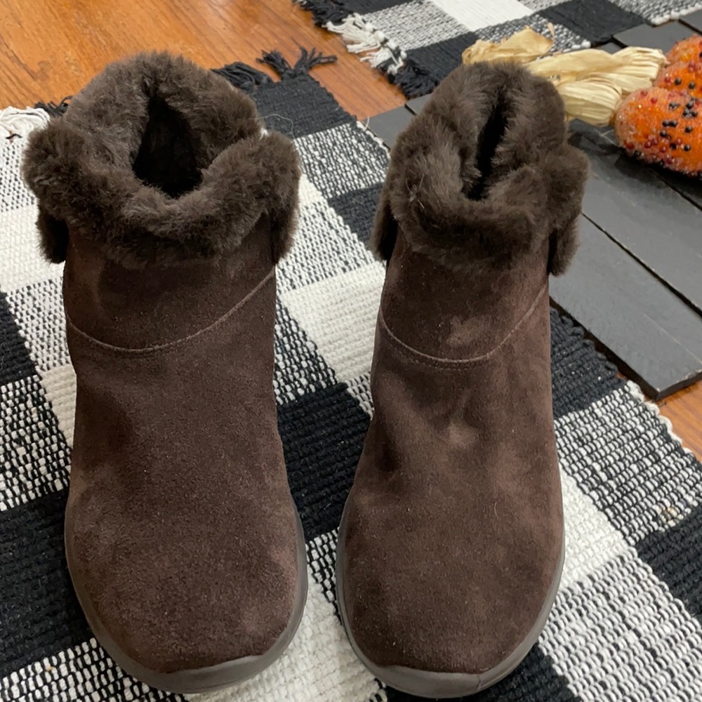 Gently used Skechers booties